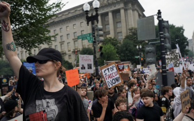 Masivas protestas en EE.UU. contra Trump marcan el 250 aniversario del Ejército